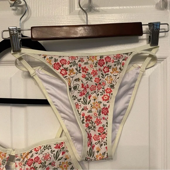 NWT Cider Underwire Floral Cheeky Fully Lined Bikini Swimsuit Small - Picture 8 of 15